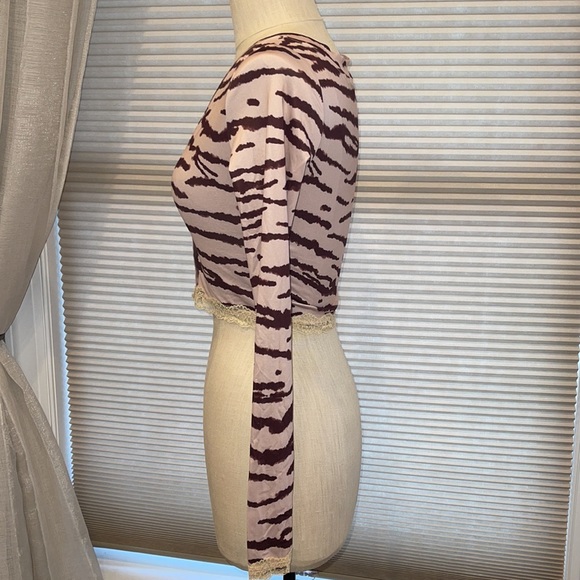 NWT Empty Soda Brown Is It Animal Crop Top - Picture 4 of 8